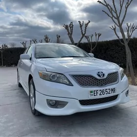 Toyota Camry 2011