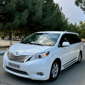 Toyota Sienna 2017