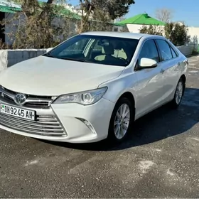 Toyota Camry 2016