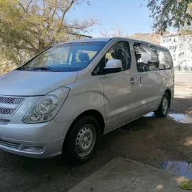 Hyundai H-1 2008