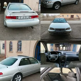 Toyota Camry 2000