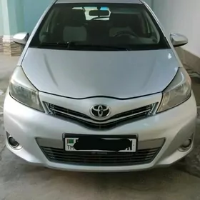 Toyota Yaris 2012