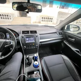 Toyota Camry 2017