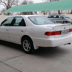 Toyota Camry 2000