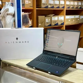 ALIENWARE M16/RTX4070/RAM 16GB