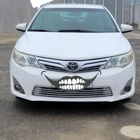 Toyota Camry 2012