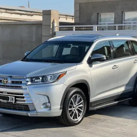 Toyota Highlander 2019