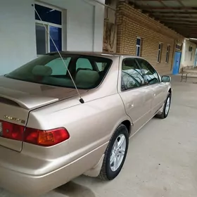 Toyota Camry 2000