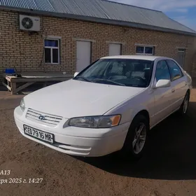 Toyota Camry 1998