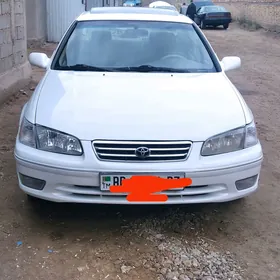 Toyota Camry 1999