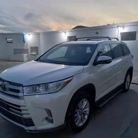 Toyota Highlander 2019