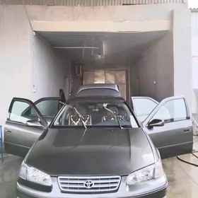 Toyota Camry 2001