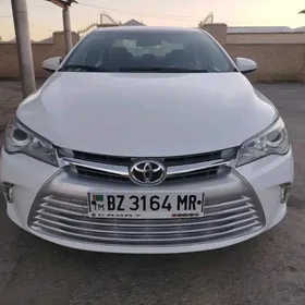 Toyota Camry 2017