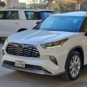 Toyota Highlander 2020