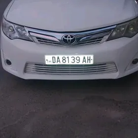 Toyota Camry 2012