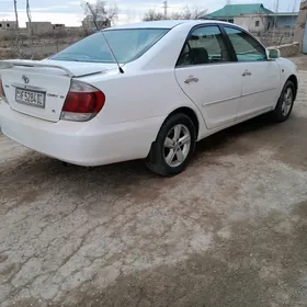 Toyota Camry 2004