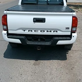 Toyota Tacoma 2019