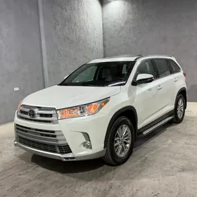 Toyota Highlander 2019