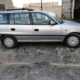 Opel Astra 1995