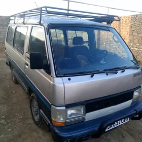 Toyota Hiace 1989