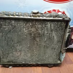 Mis Radiator Ahli  maşynlara