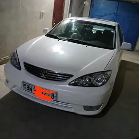 Toyota Camry 2004