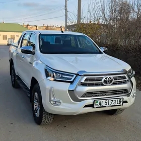 Toyota Hilux 2023