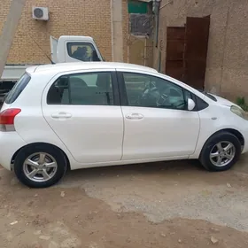 Toyota Yaris 2010