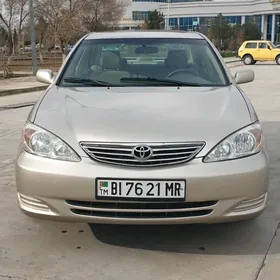 Toyota Camry 2004