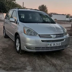 Toyota Sienna 2004