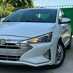 Hyundai Elantra 2020