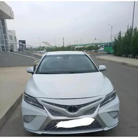 Toyota Camry 2020