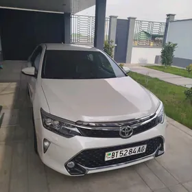 Toyota Camry 2017