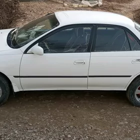 Toyota Carina 1992