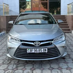 Toyota Camry 2017