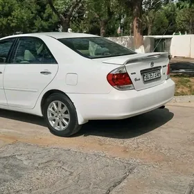 Toyota Camry 2004