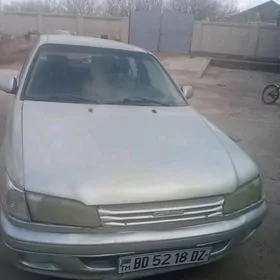 Toyota Corona 1996