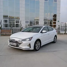 Hyundai Elantra 2019