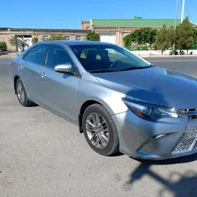 Toyota Camry 2017