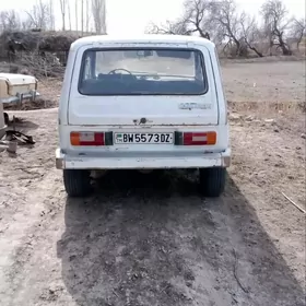 Lada Niva 1988