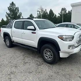 Toyota Tacoma 2018