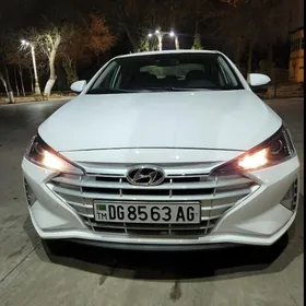 Hyundai Elantra 2020