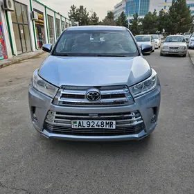 Toyota Highlander 2019