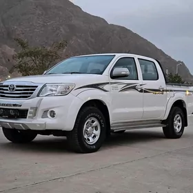 Toyota Hilux 2013