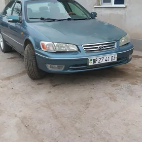 Toyota Camry 2000