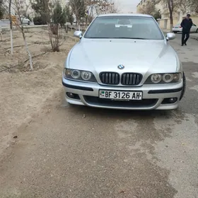 BMW E39 2000