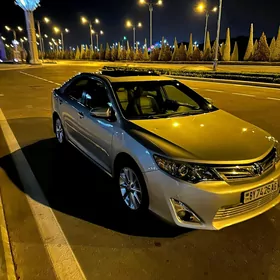 Toyota Camry 2012