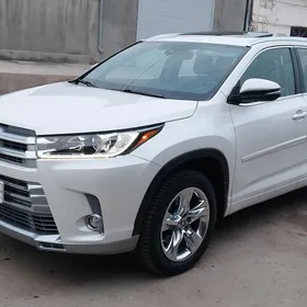 Toyota Highlander 2019