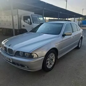 BMW E39 2001