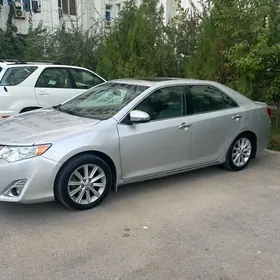 Toyota Camry 2014